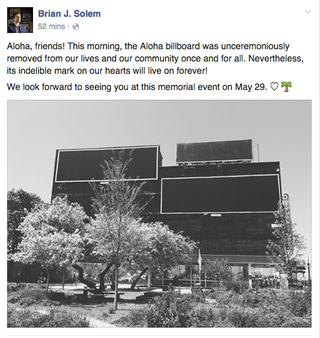 Illustration for article titled Chicago says “aloha” to its infamous Aloha billboard